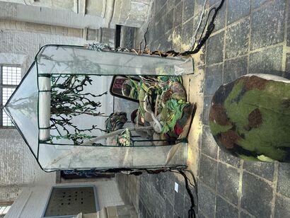 Follie Welcome to my garden - a Sculpture & Installation Artowrk by Judy Hooymeyer